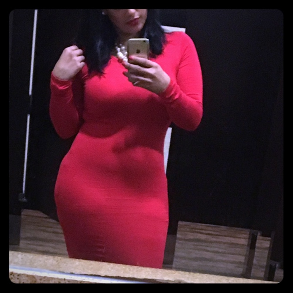 Beautiful red midi dress
